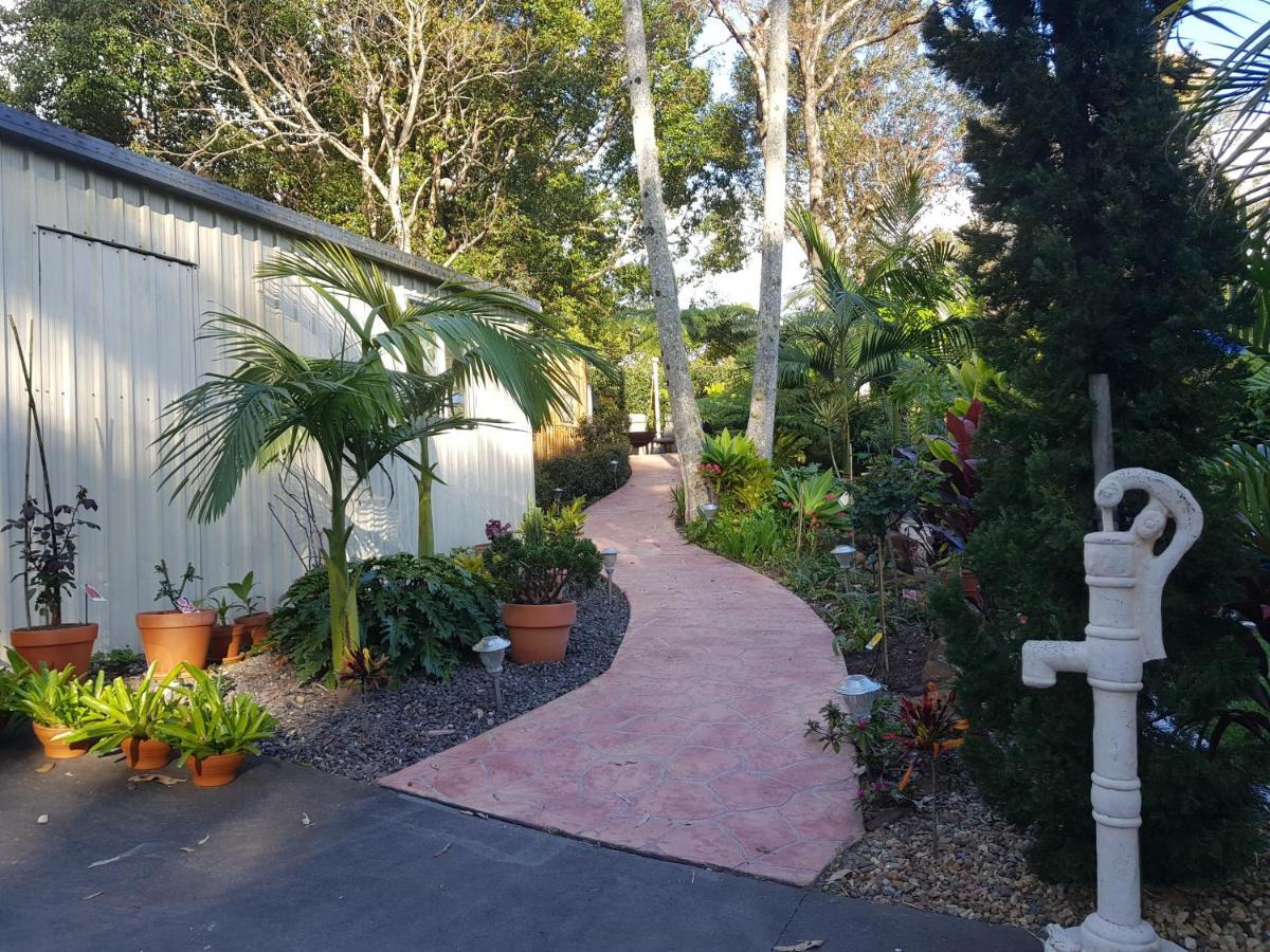 Mapleton Peaceful Provence Bnb Exterior photo